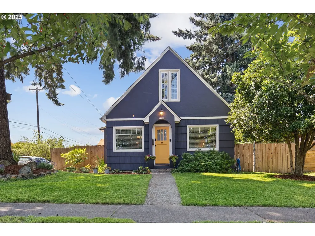 7205 N Concord Avenue Portland OR 97217