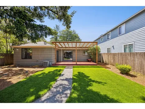 6415 NE Pacific Street Portland OR 97213