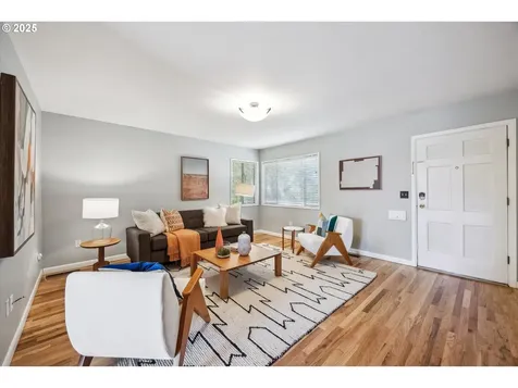 6415 NE Pacific Street Portland OR 97213