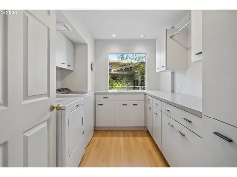 21 Nansen Summit Lake Oswego OR 97035