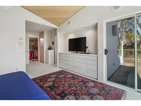 21 Nansen Summit Lake Oswego OR 97035
