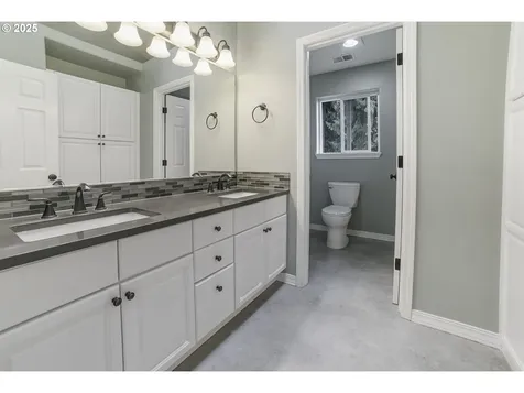 8803 NE 14th Street Vancouver WA 98664