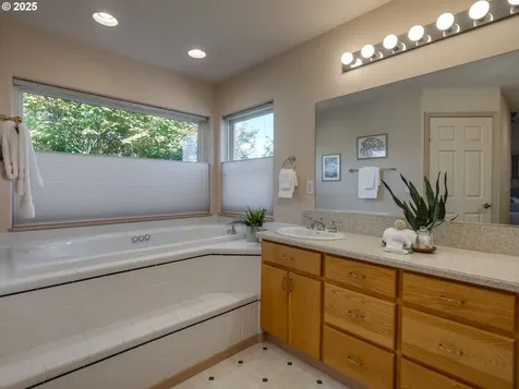 13630 Barclay Hills Drive Oregon City OR 97045