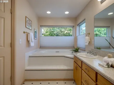 13630 Barclay Hills Drive Oregon City OR 97045