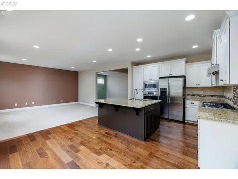15997 NW Rossetta Street Portland OR 97229