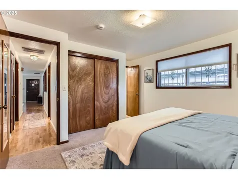 7929 SE Knight Street Portland OR 97206