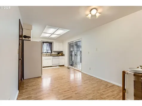 7929 SE Knight Street Portland OR 97206