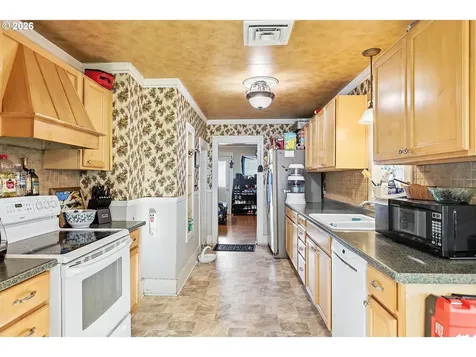 1514 E 14th Street The Dalles OR 97058