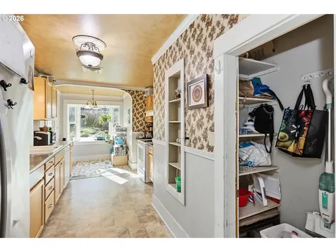 1514 E 14th Street The Dalles OR 97058