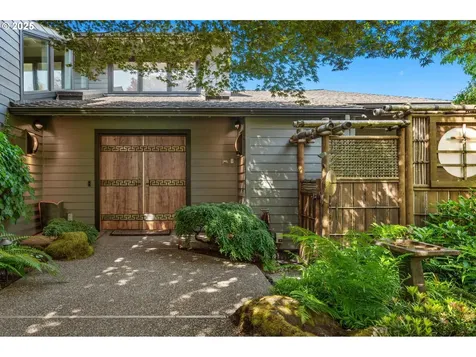 955 SW Summit View Drive Portland OR 97225