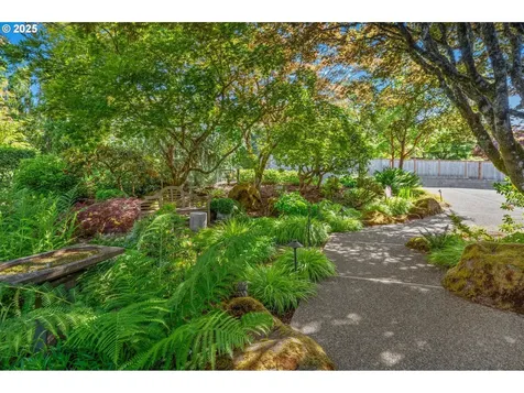 955 SW Summit View Drive Portland OR 97225