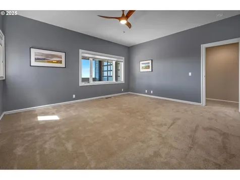 955 SW Summit View Drive Portland OR 97225