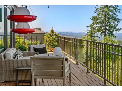 955 SW Summit View Drive Portland OR 97225