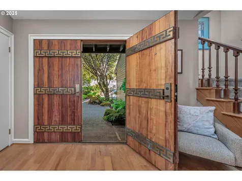 955 SW Summit View Drive Portland OR 97225