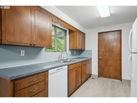 1108 NE 63rd Street Vancouver WA 98665