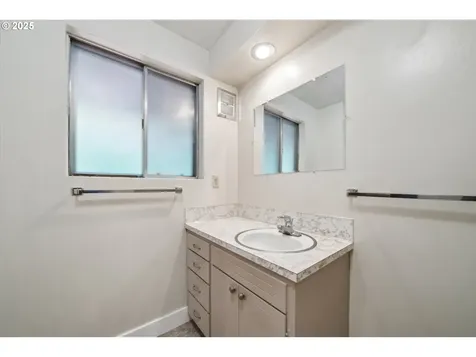 1108 NE 63rd Street Vancouver WA 98665