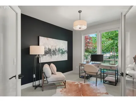 12252 SW 13th Court Portland OR 97219