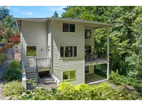 12252 SW 13th Court Portland OR 97219