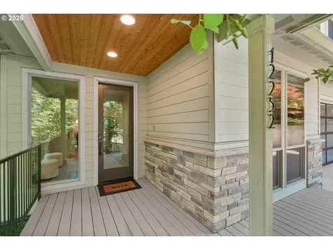 12252 SW 13th Court Portland OR 97219