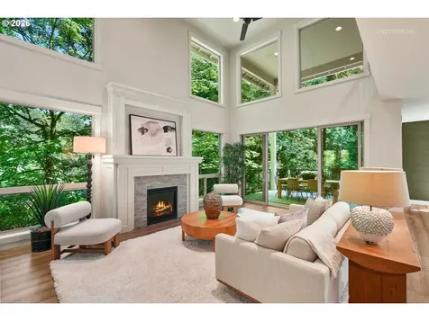 12252 SW 13th Court Portland OR 97219