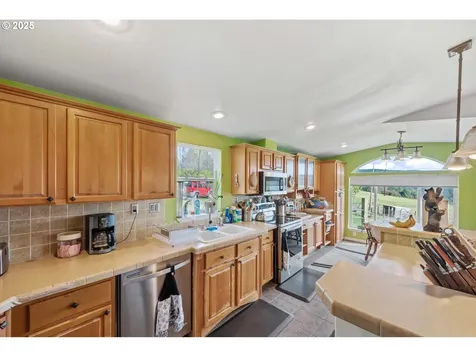 55979 Finley Loop Coquille OR 97423