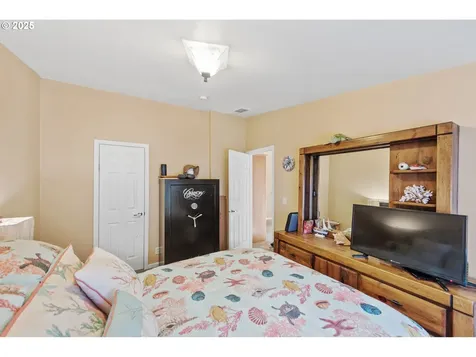 55979 Finley Loop Coquille OR 97423