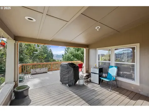55979 Finley Loop Coquille OR 97423
