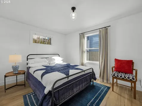 825 Glasgow Avenue Astoria OR 97103