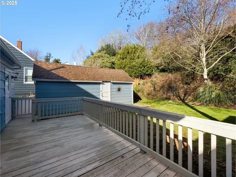 825 Glasgow Avenue Astoria OR 97103
