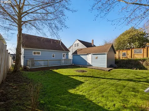 825 Glasgow Avenue Astoria OR 97103