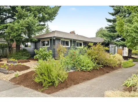 6211 NE Halsey Street Portland OR 97213