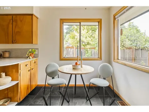 6211 NE Halsey Street Portland OR 97213