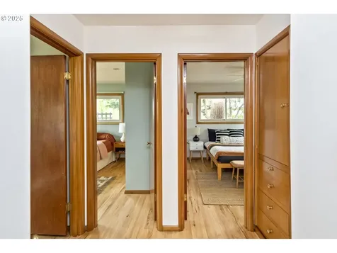 6211 NE Halsey Street Portland OR 97213