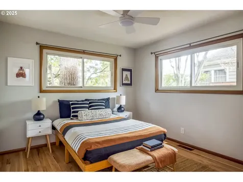 6211 NE Halsey Street Portland OR 97213
