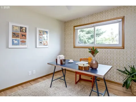 6211 NE Halsey Street Portland OR 97213