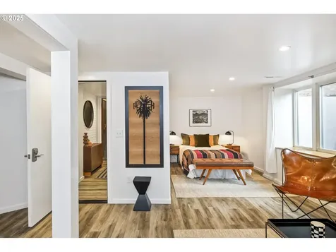 6211 NE Halsey Street Portland OR 97213