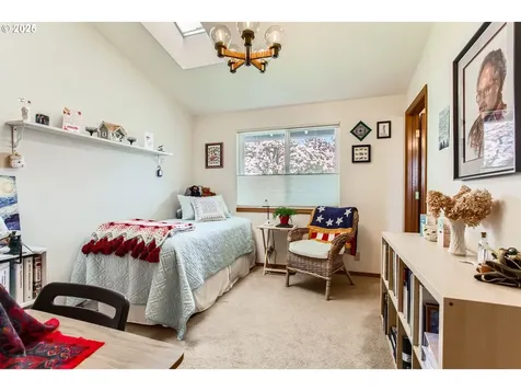 310 SW 26th Circle Troutdale OR 97060