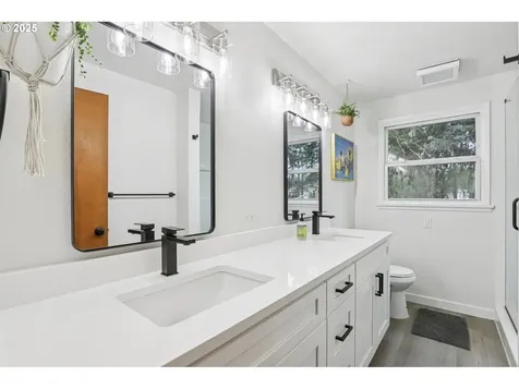3512 SE 166th Avenue Portland OR 97236