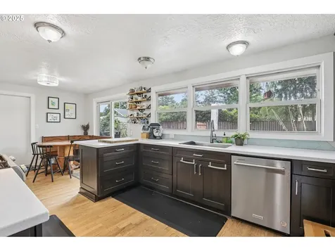 3512 SE 166th Avenue Portland OR 97236