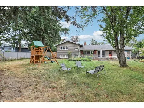 3512 SE 166th Avenue Portland OR 97236