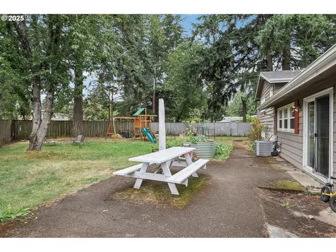 3512 SE 166th Avenue Portland OR 97236