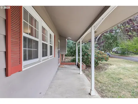 3512 SE 166th Avenue Portland OR 97236