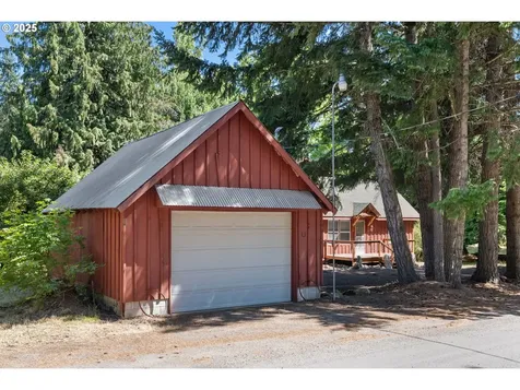 4 Strong Road Trout Lake WA 98650