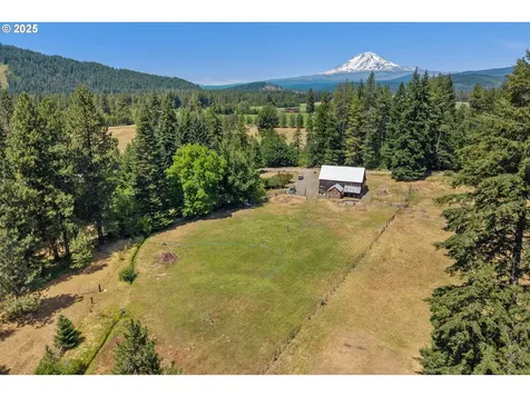 4 Strong Road Trout Lake WA 98650