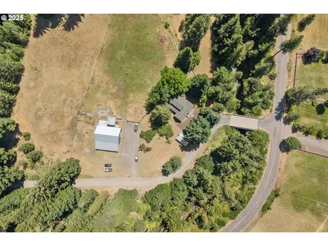4 Strong Road Trout Lake WA 98650