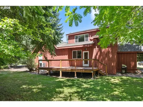 4 Strong Road Trout Lake WA 98650