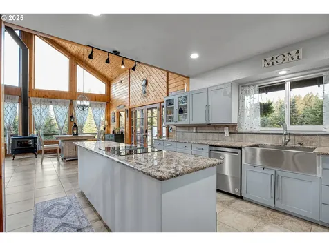 20044 S Fischers Mill Road Oregon City OR 97045