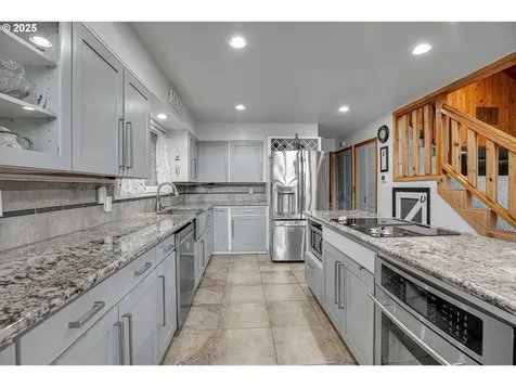 20044 S Fischers Mill Road Oregon City OR 97045