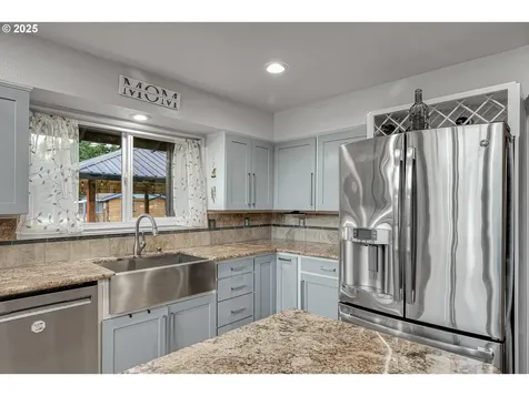 20044 S Fischers Mill Road Oregon City OR 97045