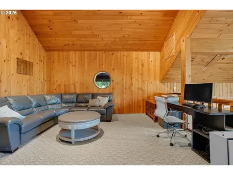 20044 S Fischers Mill Road Oregon City OR 97045